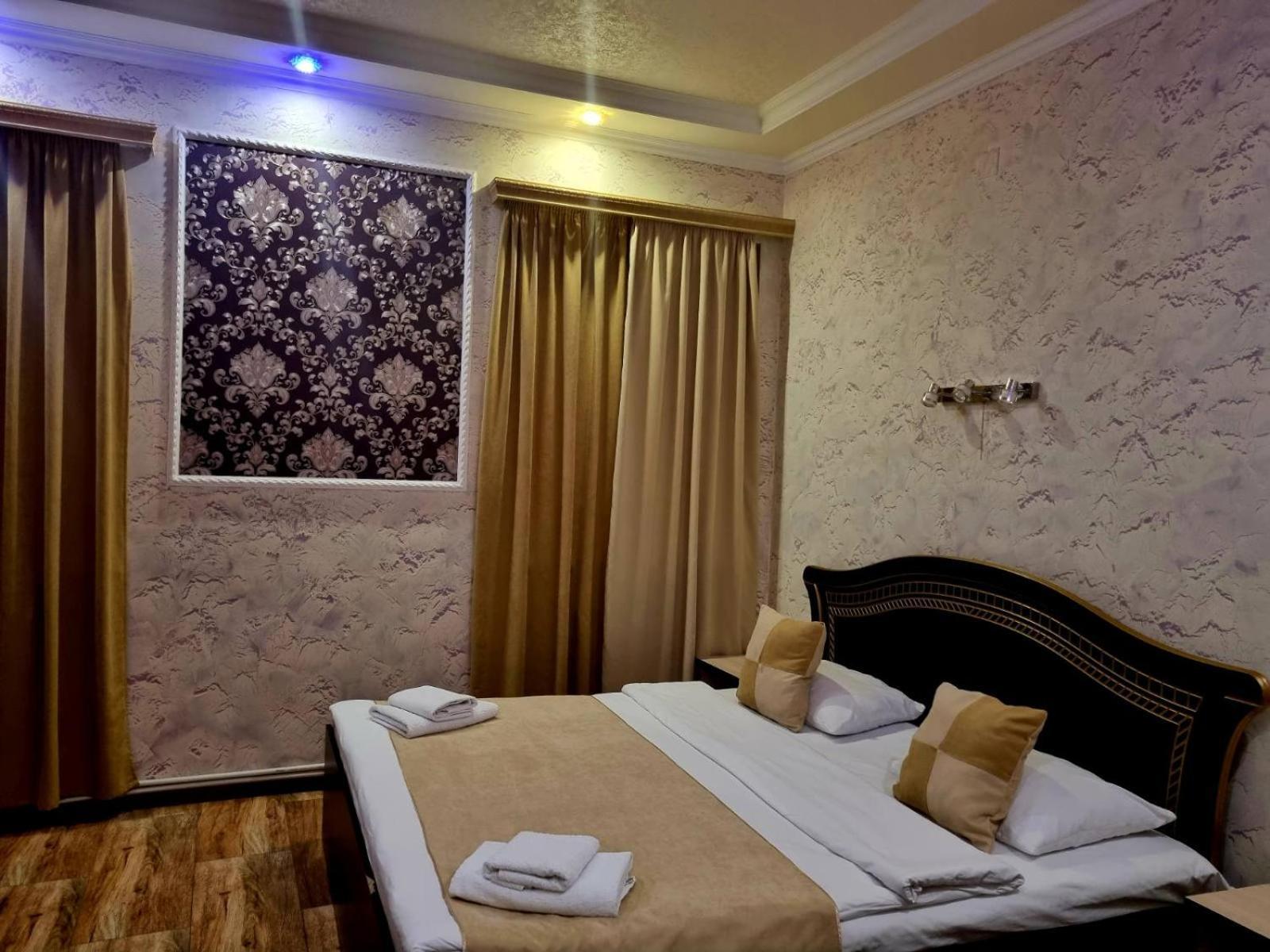 Rubin Hotel Goris Exterior foto