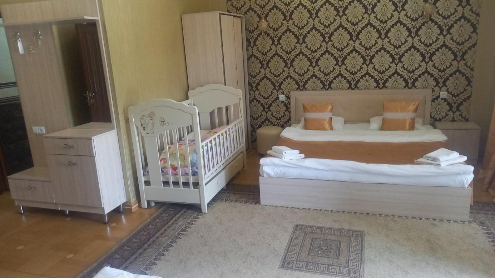 Rubin Hotel Goris Exterior foto
