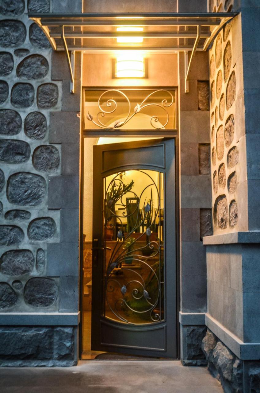 Rubin Hotel Goris Exterior foto